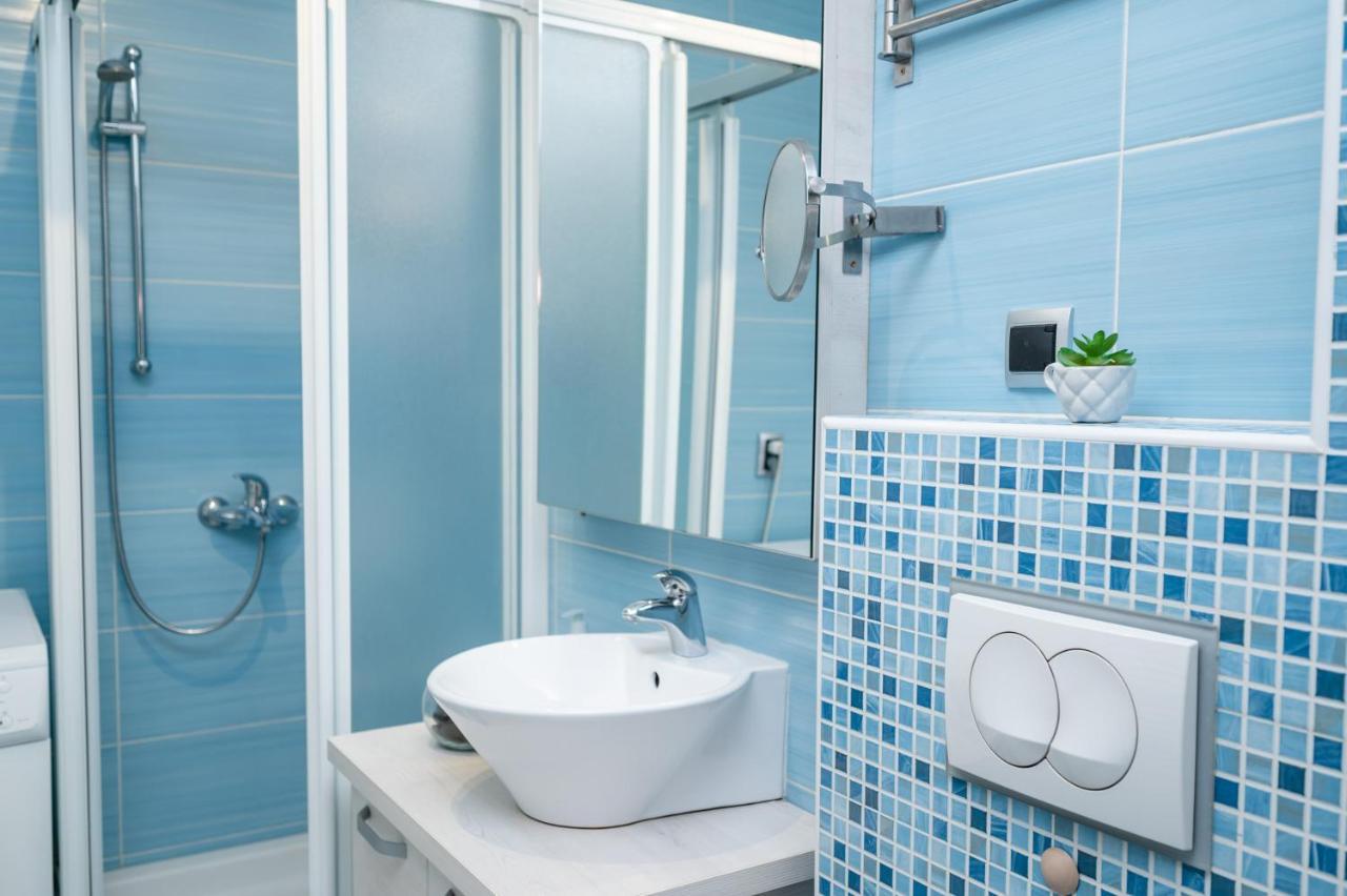 Bright 1Bdr Apartment In The City Center Sarajevo Bagian luar foto